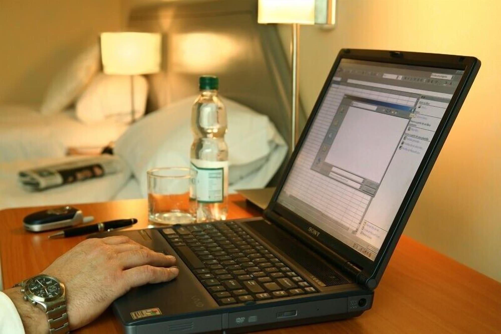 Hotel Eurotel El Bosque Santiago Ngoại thất bức ảnh